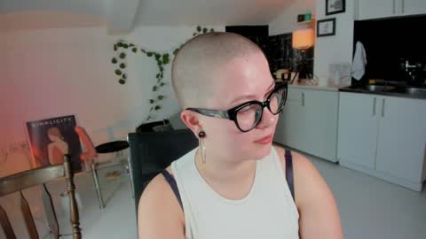 Villy online show from April 7, 1:33 pm