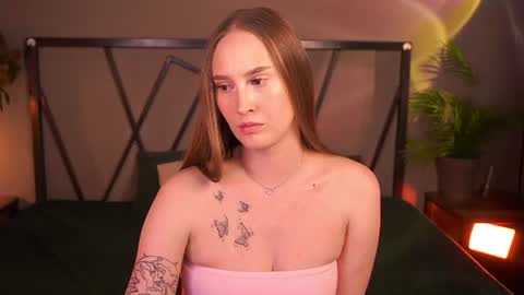 Snapshot of vimilka chatting on June 8, 11:32 am Vi online show from June 8, 11:32 am
