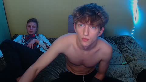 Snapshot of vince__dice chatting on December 8, 9:08 pm Dimoooooon online show from December 8, 9:08 pm