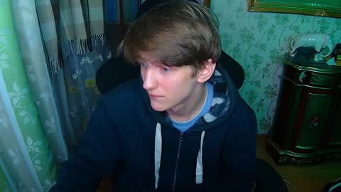 Snapshot of vince__dice chatting on December 20, 1:11 pm Dimoooooon online show from December 20, 1:11 pm