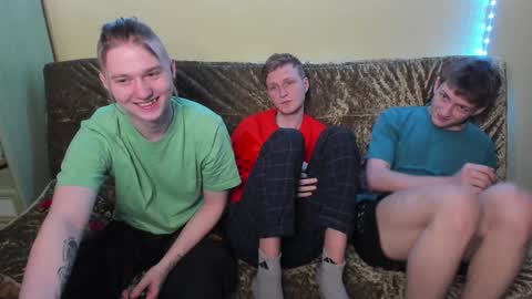 Snapshot of vince__dice chatting on January 20, 1:39 am Dimoooooon online show from January 20, 1:39 am