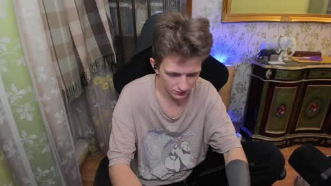 Snapshot of vince__dice chatting on January 30, 4:24 pm Dimoooooon online show from January 30, 4:24 pm