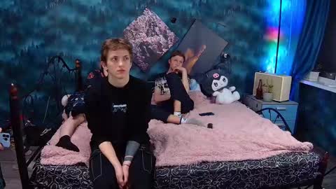 Snapshot of vince__dice chatting on March 9, 9:57 pm Dimoooooon online show from March 9, 9:57 pm