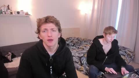 Snapshot of vince__dice chatting on October 18, 1:56 pm Dimoooooon online show from October 18, 1:56 pm