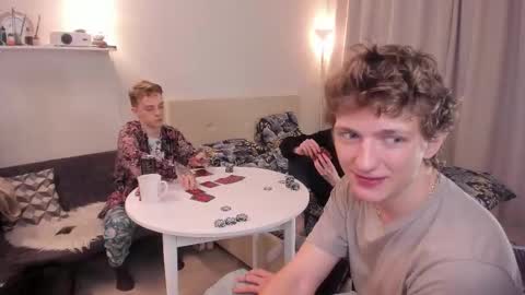 Snapshot of vince__dice chatting on October 24, 8:49 pm Dimoooooon online show from October 24, 8:49 pm