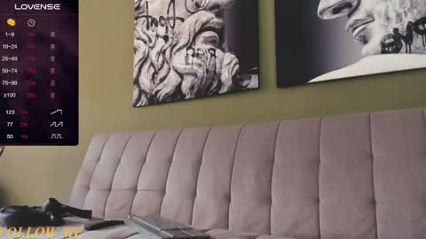 VINCE online show from April 25, 3:42 pm