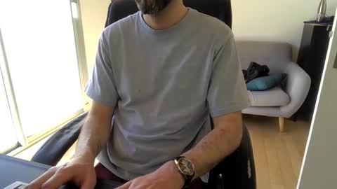 Vince online show from April 24, 1:57 pm