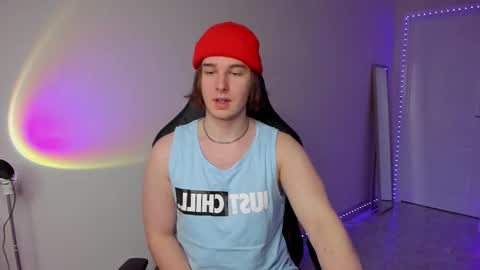 Vincent Strong online show from March 8, 1:39 am