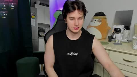 Vincent Strong online show from April 9, 3:50 pm