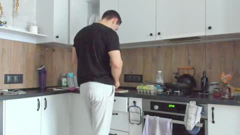 Snapshot of vincent_o chatting on January 15, 8:51 am Vincent. uncut 18cm online show from January 15, 8:51 am