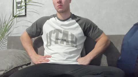 Snapshot of vincent_o chatting on January 17, 2:28 pm Vincent. uncut 18cm online show from January 17, 2:28 pm