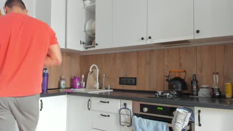 Snapshot of vincent_o chatting on February 3, 8:35 am Vincent. uncut 18cm online show from February 3, 8:35 am