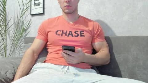 Snapshot of vincent_o chatting on February 11, 2:24 pm Vincent. uncut 18cm online show from February 11, 2:24 pm