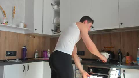 Snapshot of vincent_o chatting on February 16, 10:21 am Vincent. uncut 18cm online show from February 16, 10:21 am