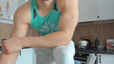 Snapshot of vincent_o chatting on March 4, 7:51 am Vincent. uncut 18cm online show from March 4, 7:51 am