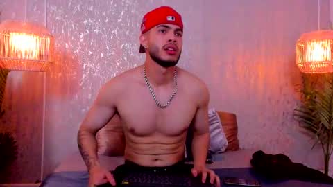 Snapshot of vincentblack_ chatting on September 19, 3:41 am Vincent online show from September 19, 3:41 am