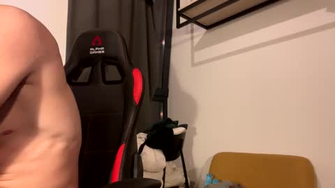 vincentprice69 online show from February 12, 8:04 pm