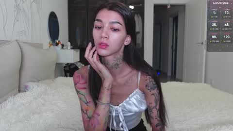 vinkitinkii online show from December 16, 7:13 am