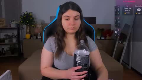 Viola online show from February 2, 9:24 pm