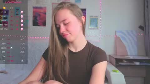 Snapshot of viola_star_ chatting on June 23, 2:59 pm Your Vi online show from June 23, 2:59 pm