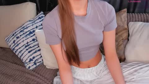 Snapshot of violafooxx chatting on February 28, 7:09 am violafooxx online show from February 28, 7:09 am