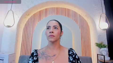 Violette online show from April 10, 10:09 am