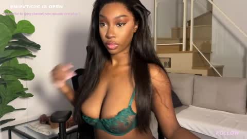 Fantasy Black Girl online show from April 1, 6:58 am