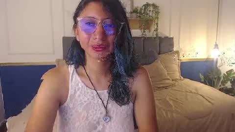 V I O L E T  online show from April 7, 2:28 pm