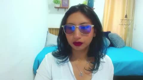 Snapshot of violet_2003 chatting on May 7, 2:00 pm V I O L E T online show from May 7, 2:00 pm