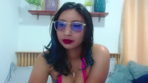 Snapshot of violet_2003 chatting on May 23, 2:21 pm V I O L E T online show from May 23, 2:21 pm