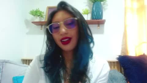 Snapshot of violet_2003 chatting on May 28, 2:25 pm V I O L E T online show from May 28, 2:25 pm