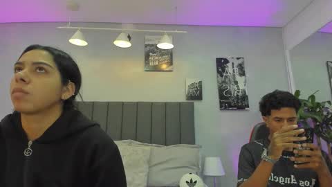 Violet and Myers online show from October 28, 11:25 am