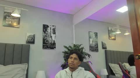 Violet and Myers online show from November 13, 10:47 am