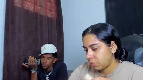 Violet and Myers online show from January 7, 8:11 pm