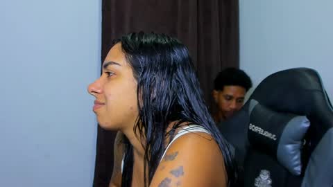 Violet and Myers online show from April 12, 10:48 pm