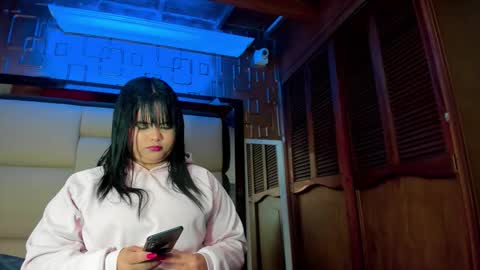 Snapshot of violet_milleer chatting on October 12, 12:15 pm violet_milleer online show from October 12, 12:15 pm