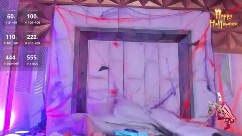 Snapshot of violet_milleer chatting on October 27, 7:07 pm violet_milleer online show from October 27, 7:07 pm