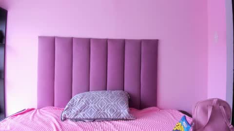 violet online show from September 29, 2:00 pm