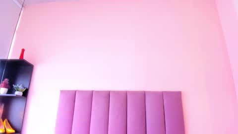 violet online show from December 2, 3:29 pm