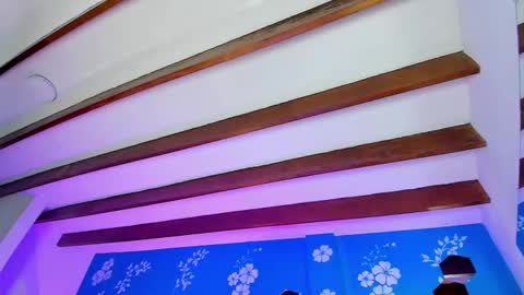 violet_smith01 online show from January 5, 5:27 pm