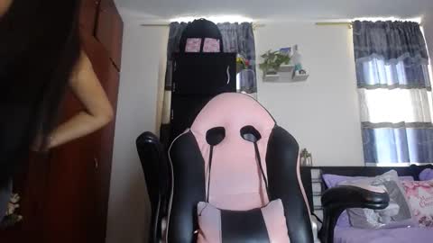 Snapshot of violeta_campbell chatting on November 30, 4:22 pm violeta.. online show from November 30, 4:22 pm