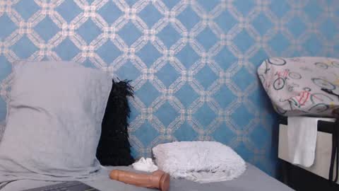 Snapshot of violeta_cute18 chatting on January 15, 10:13 pm Violeta online show from January 15, 10:13 pm