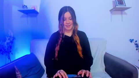 Snapshot of violeta_cutee chatting on February 12, 1:39 pm Violeta online show from February 12, 1:39 pm