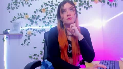 Snapshot of violeta_cutee chatting on February 24, 7:12 pm Violeta online show from February 24, 7:12 pm