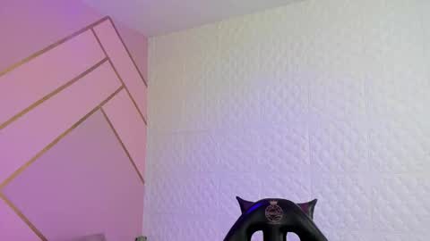 Snapshot of violeta_diazz chatting on December 18, 9:10 pm online show from December 18, 9:10 pm