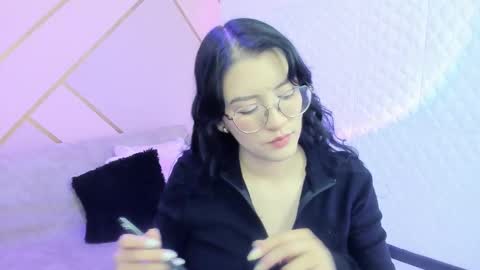 Snapshot of violeta_diazz chatting on January 17, 9:18 pm online show from January 17, 9:18 pm