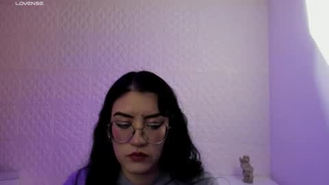Snapshot of violeta_diazz chatting on February 4, 3:34 am online show from February 4, 3:34 am