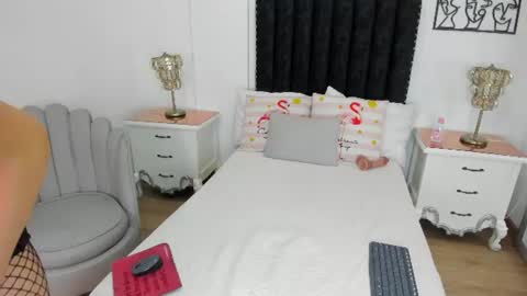 violeta_gomez_5 online show from July 17, 4:08 am