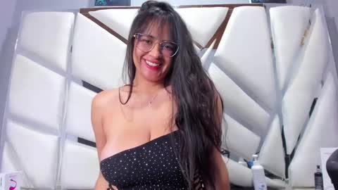 Valentina Hard online show from March 5, 6:44 am