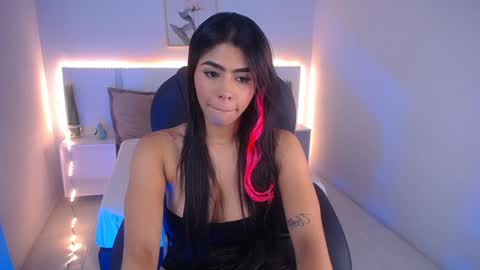 Snapshot of violeta_leon chatting on December 21, 3:58 am Violeta leon online show from December 21, 3:58 am